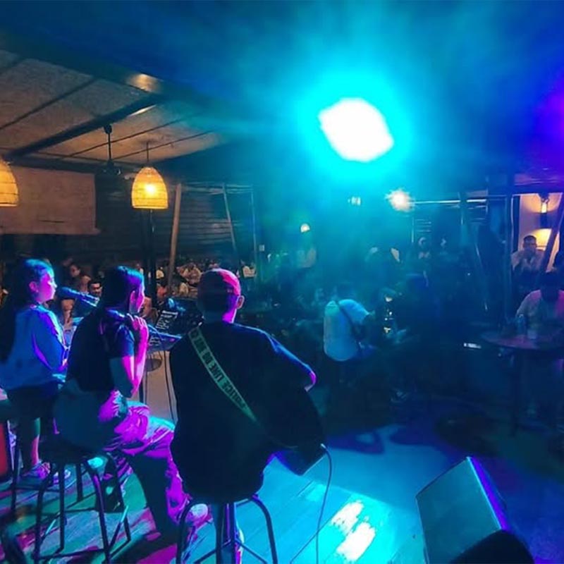 coron-nightlife nightlive live music in Coron
