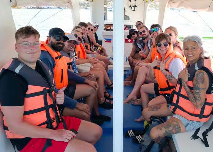Coron-tours--_0001_Layer 10