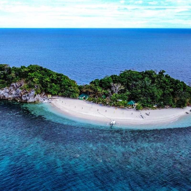 Busuanaga-Coron_Hotels_0002_Layer 3 Rock island private island Coron