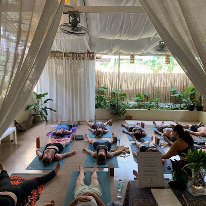 Coron-Busuanga_travelguide_0025_yoga2